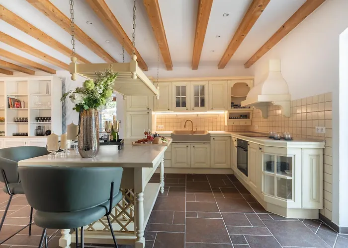 Вилла Aurora Lukorana